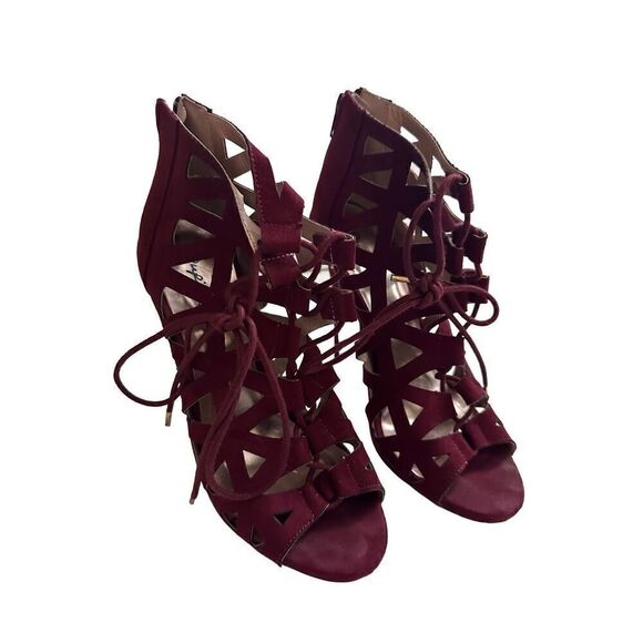 Qupid Shoes - Qupid Burgundy Caged Suede Lace-Up Pumps
